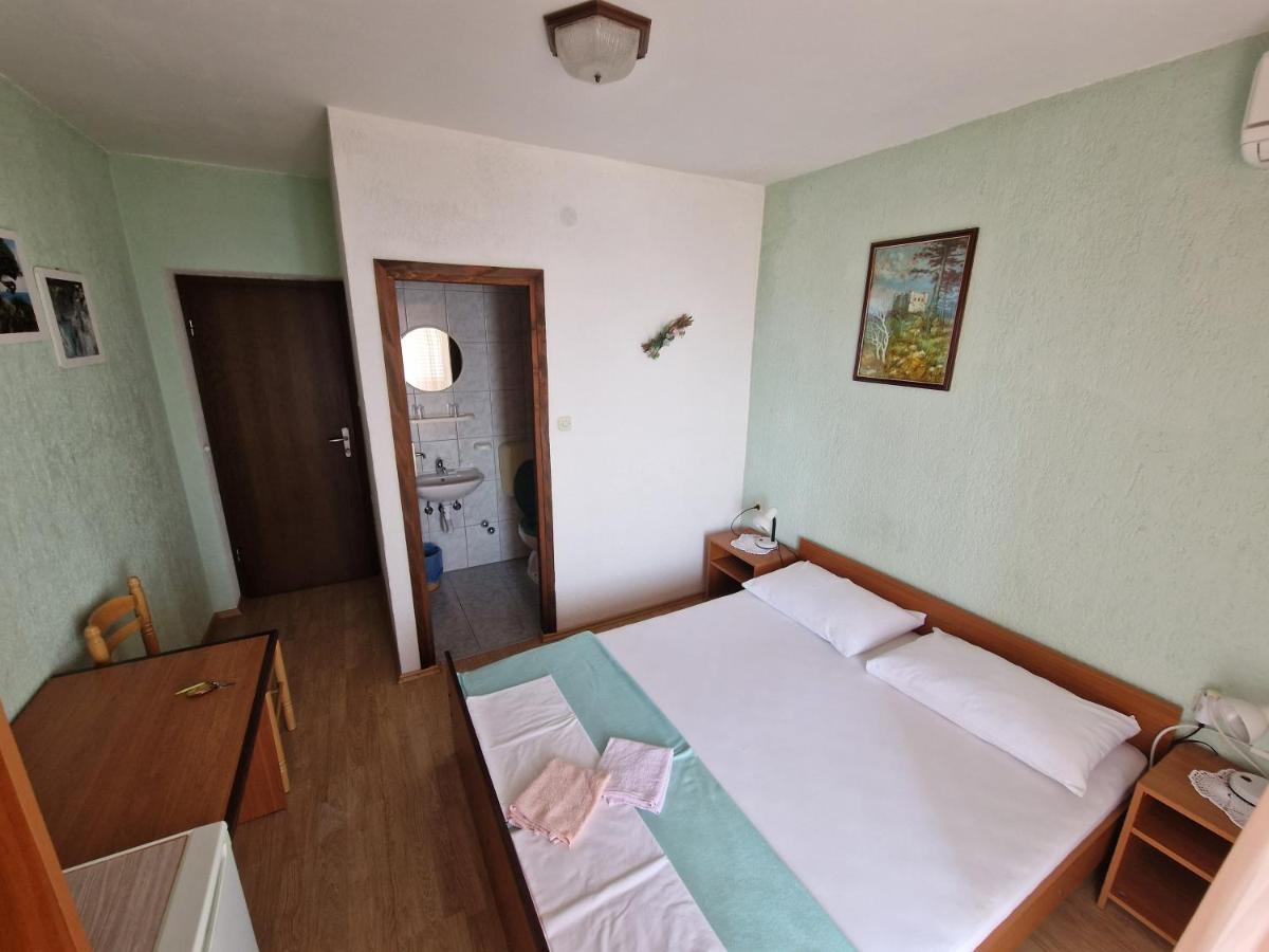 Rooms Anita Sibinj Sibinj Krmpotski Exterior foto